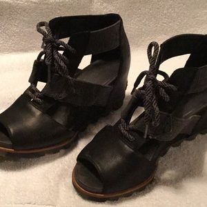 Sorel open toed sandal